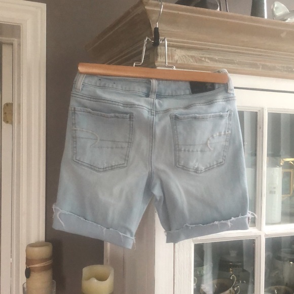 AMERICAN EAGLE OUTFITTERS Light Wash Super Stretch - Picture 2 of 2